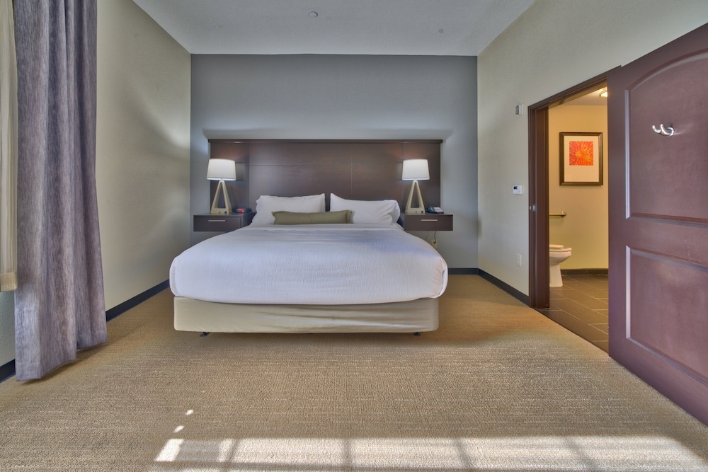 STAYBRIDGE SUITES LUBBOCK SOUTH 13/61