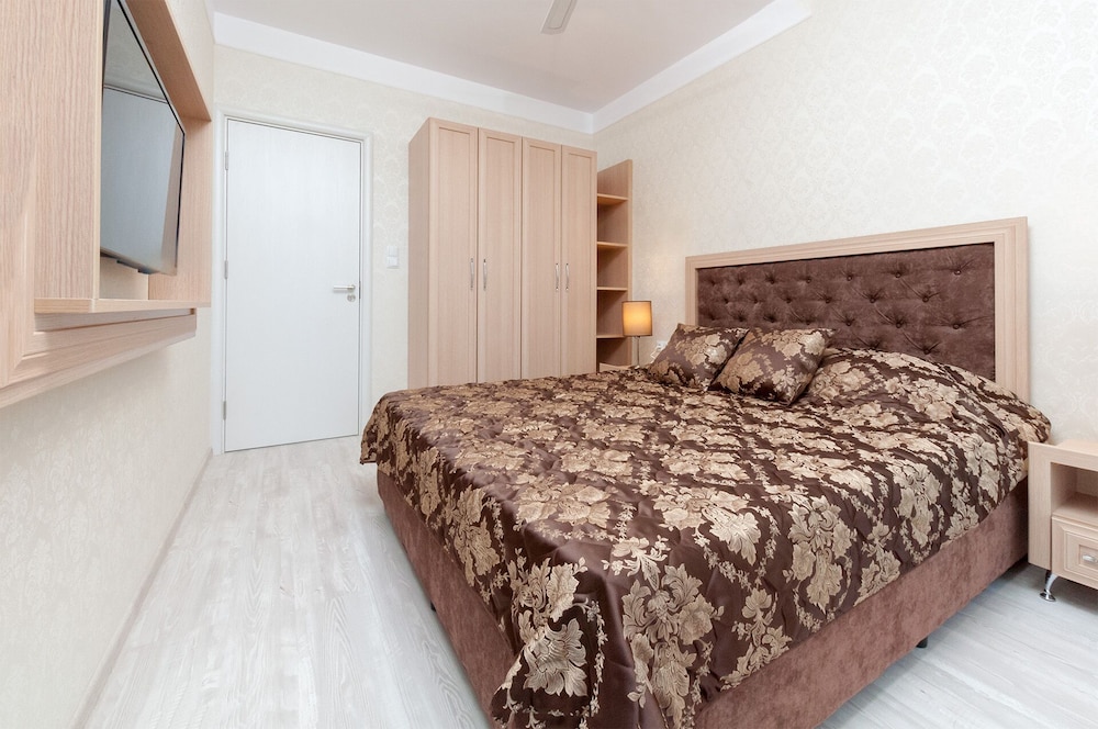 Harmony Suites 11, 12 Grand Resort 10/50
