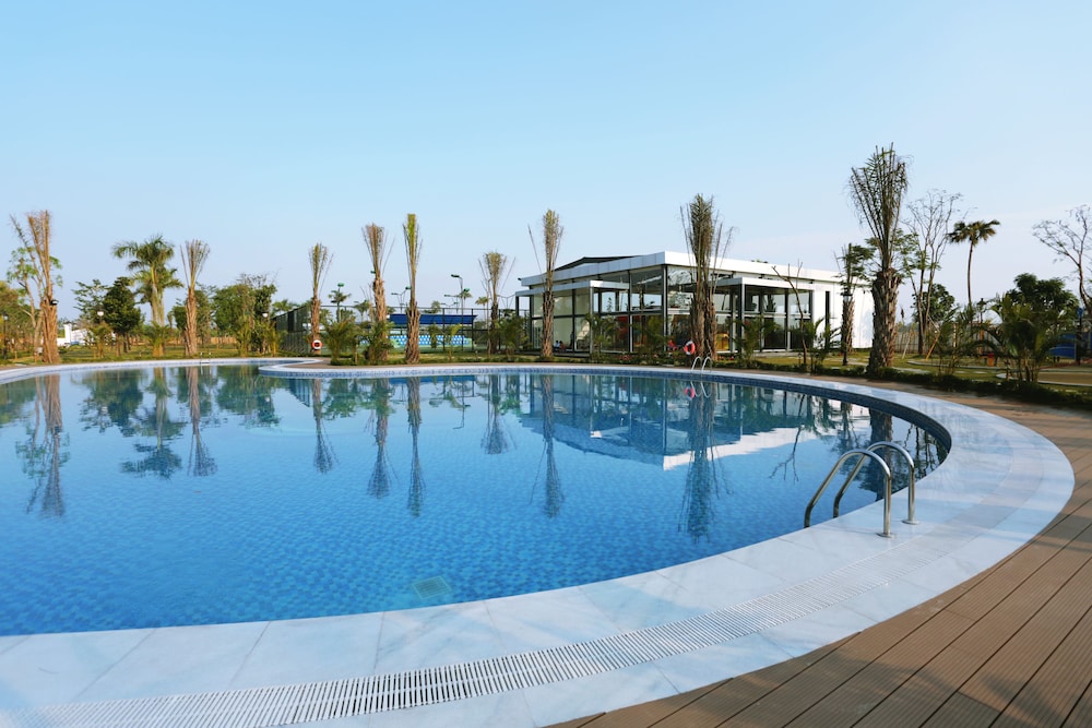 FLC LUXURY RESORT VINH PHUC 1/70