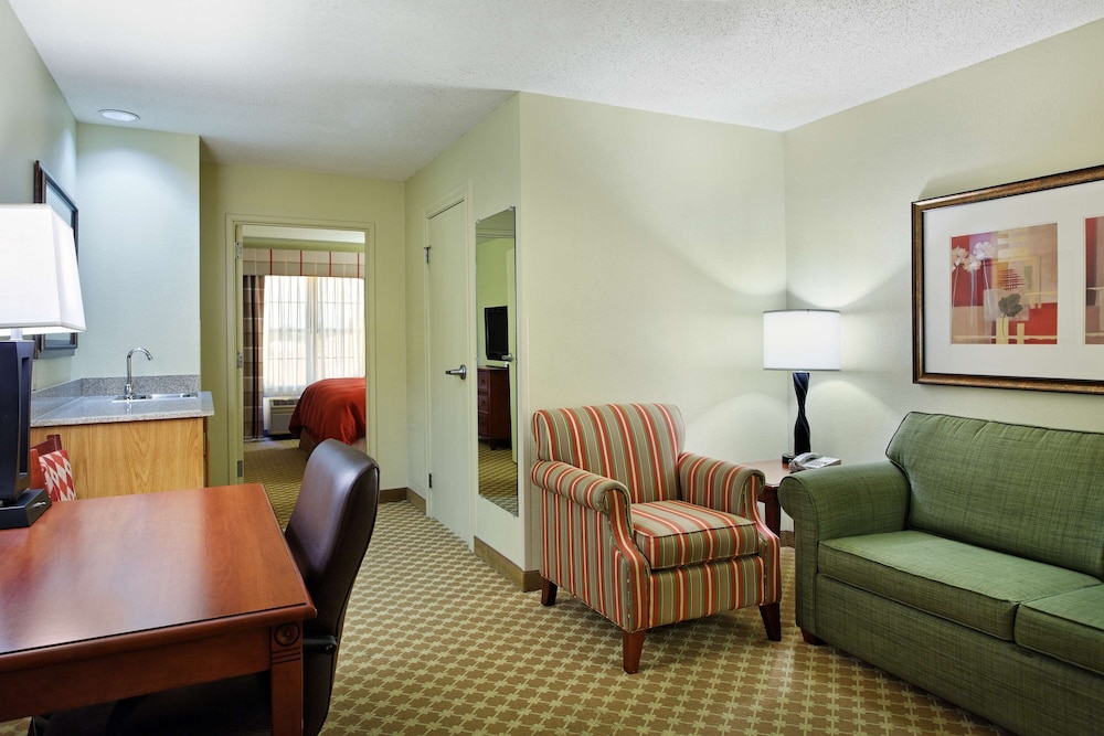 Country Inn & Suites by Radisson, Rock Falls, IL 8/18