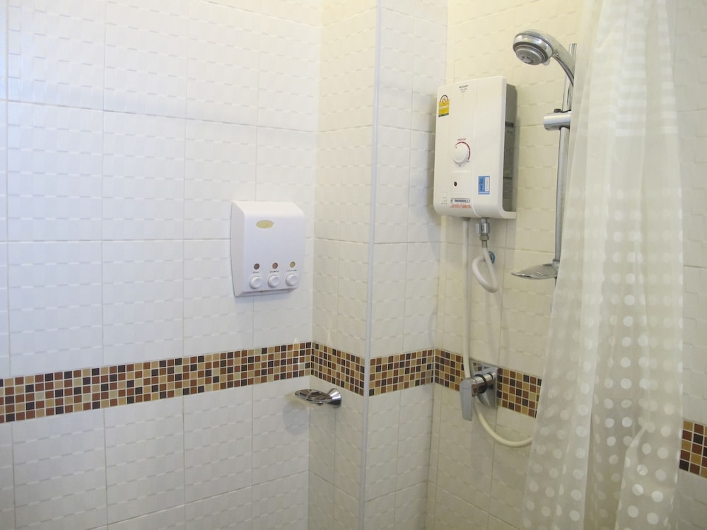 Phuket Jula Place 63/64