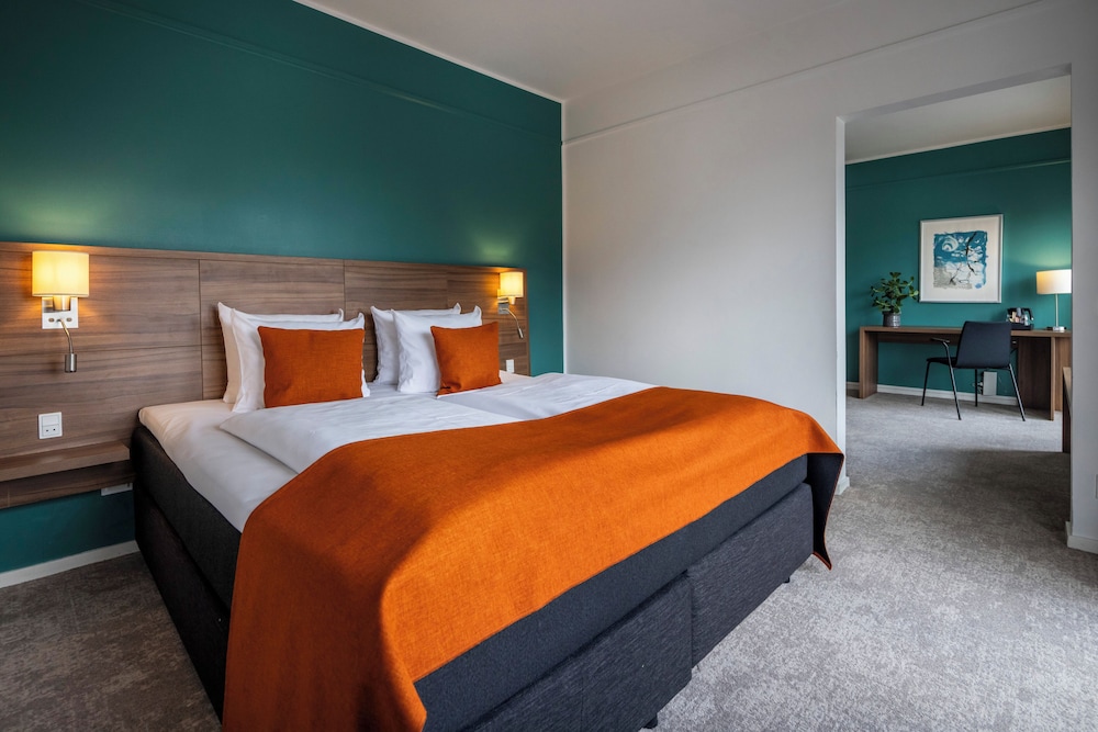 City, Junior Suite, King Bed, City View