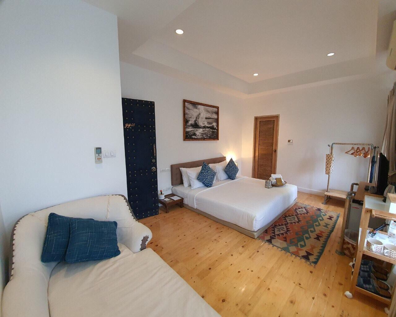 Room, Double Bed, Mountain View
