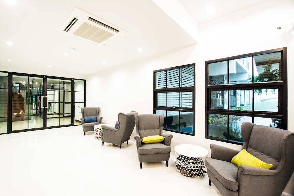 B Y Hotel Kanchanaburi 49/63