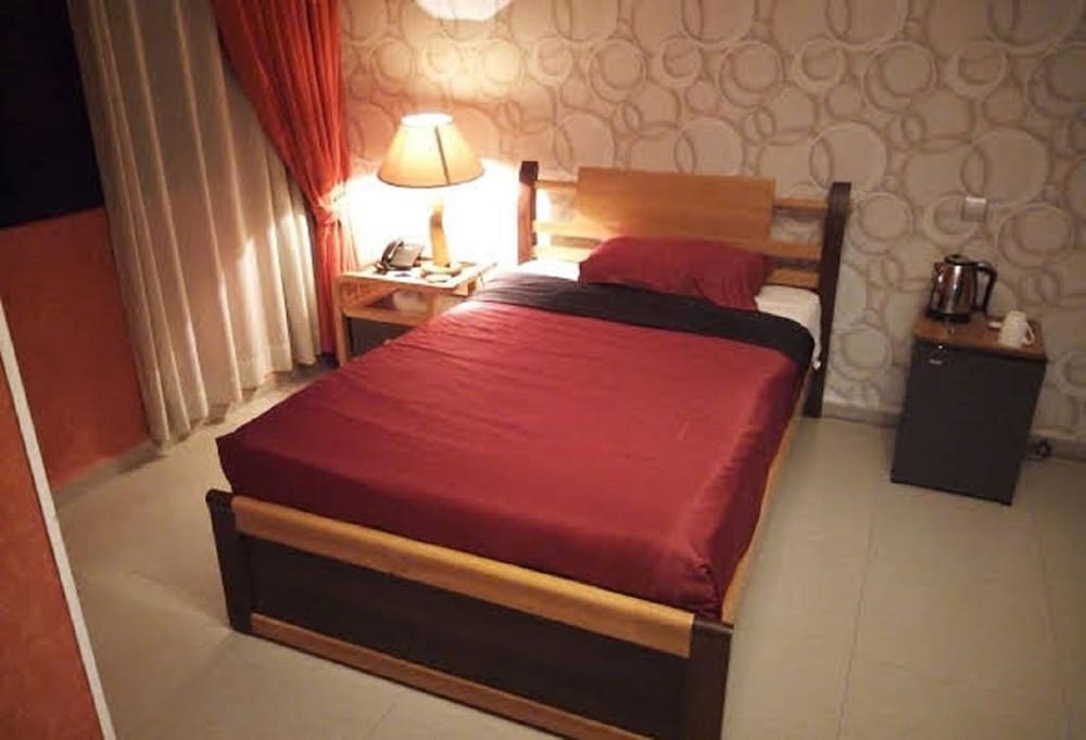 Hotel Dar El Aaz - Algiers 7/25
