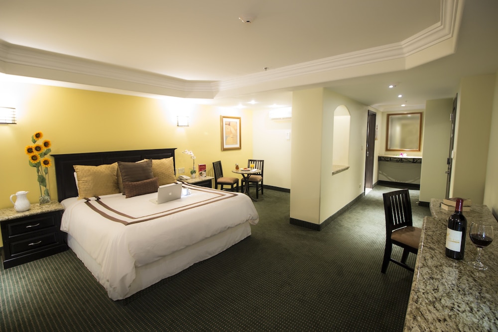 Hotel Ticuán 24/74