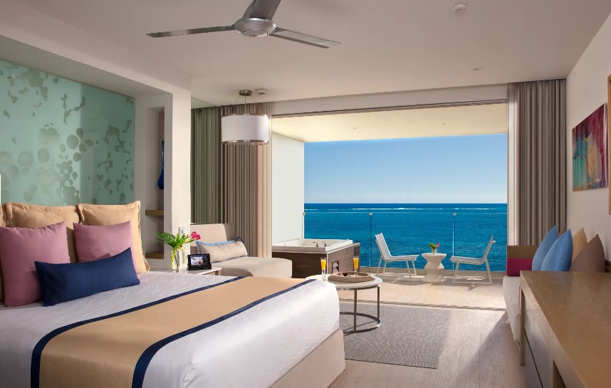Preferred Club, King Bed, Ocean View