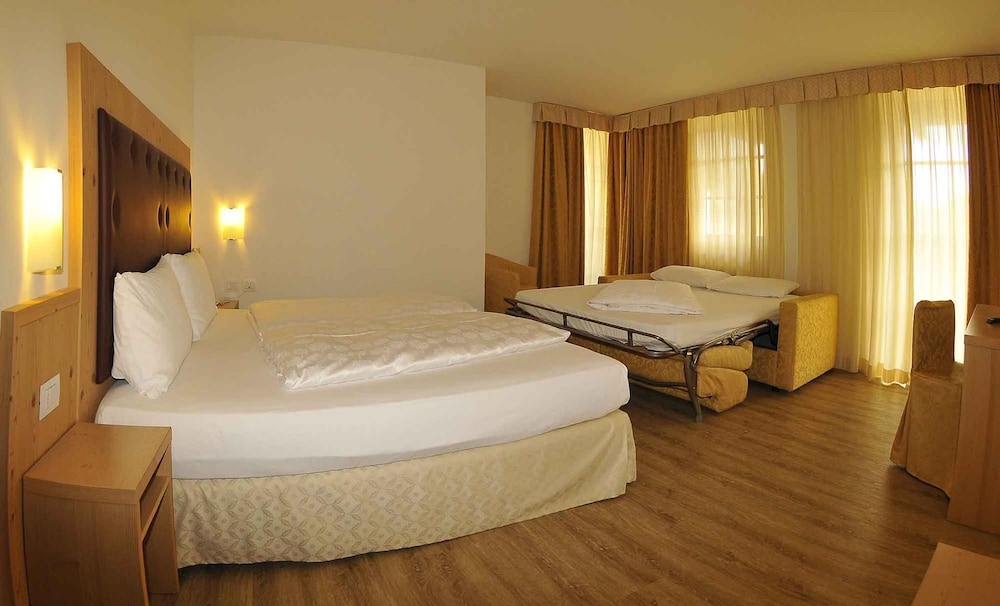 Alpen Hotel Eghel 7/68