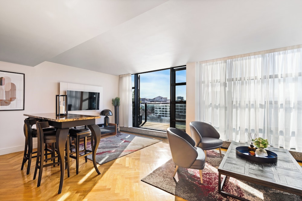 The Spencer Hotel 40/60
