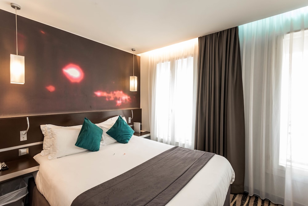 Hotel Lumieres Montmartre Paris 11/62