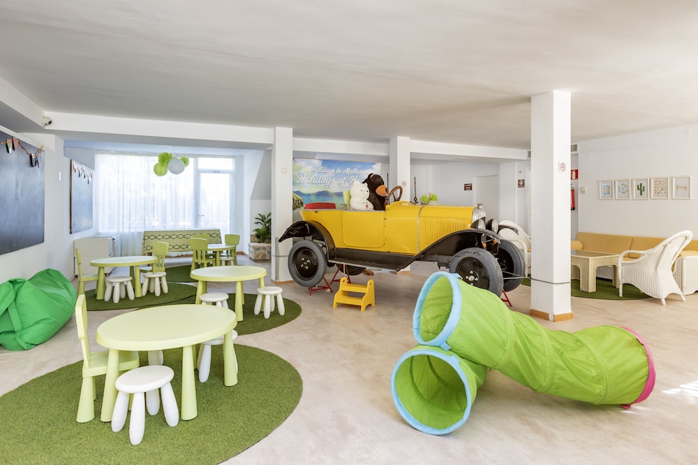 Aparthotel Houm Plaza Son Rigo 64/70