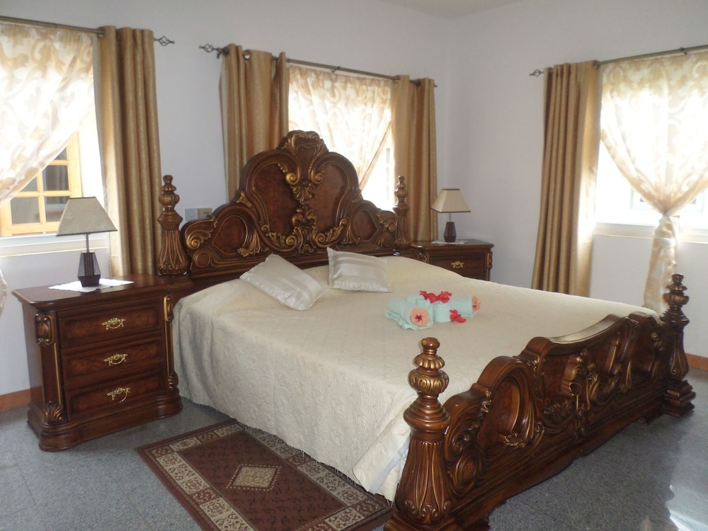Villa Bananier Guest House 9/28