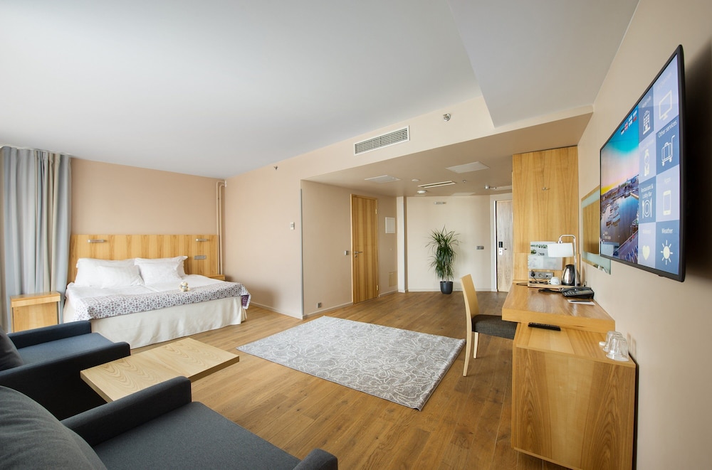HESTIA HOTEL EUROPA 15/55