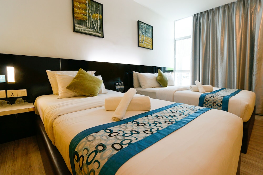 Swing & Pillows at Golden Roof Hotel Ampang, Ipoh 39/62