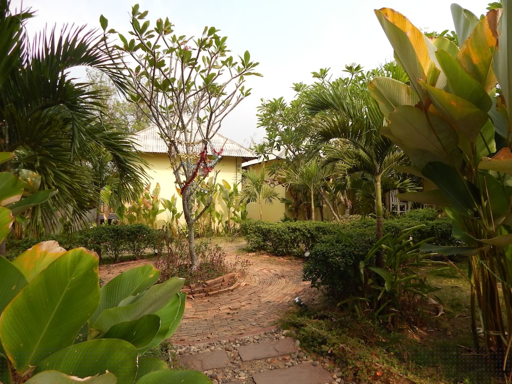 Him Naam Pai Resort 21/30