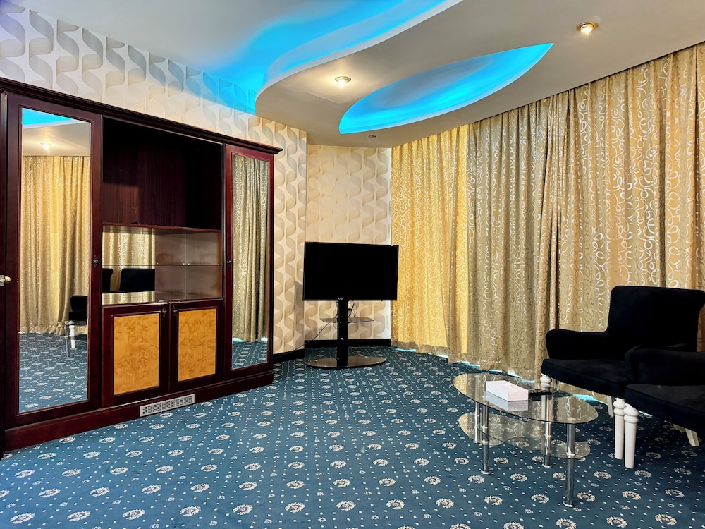 Panorama Hotel and Spa 51/59