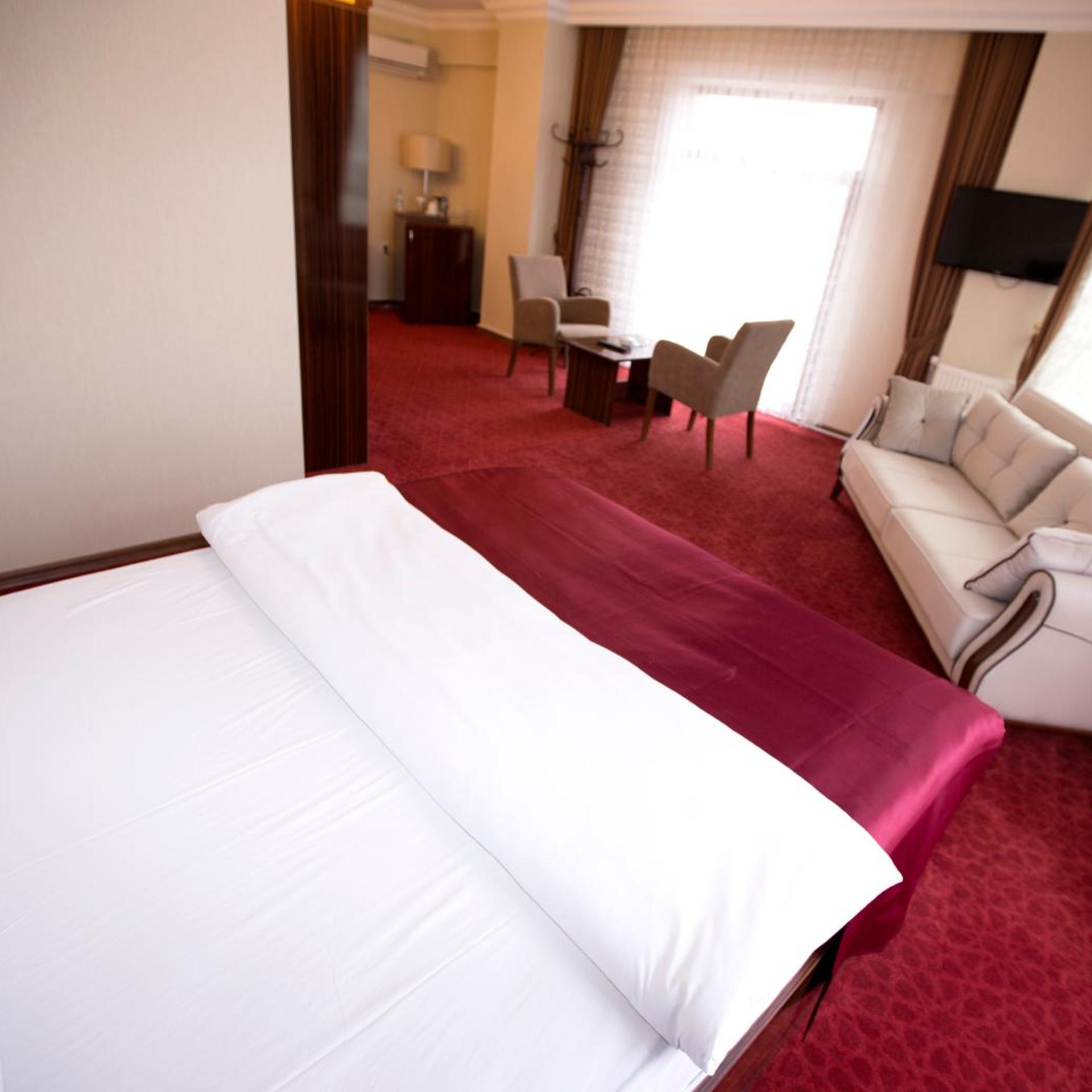 Resmina Otel Van 19/42
