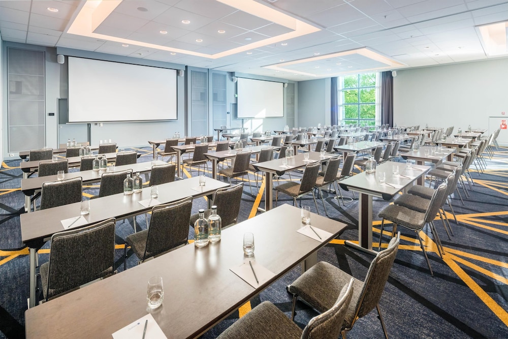 Radisson Blu Hotel Amsterdam Airport 74/80