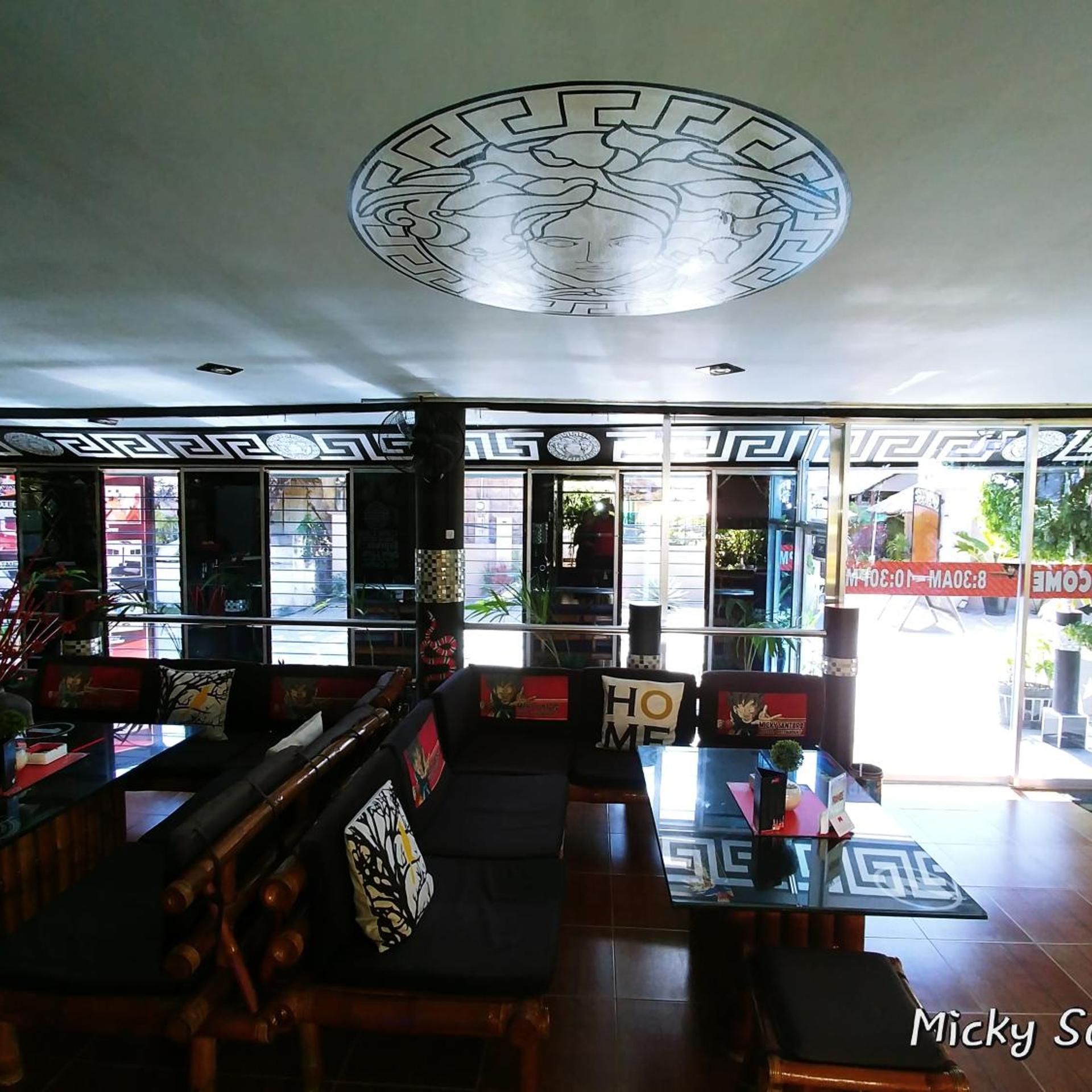 Micky Santoro Hotel & Restaurant 28/50