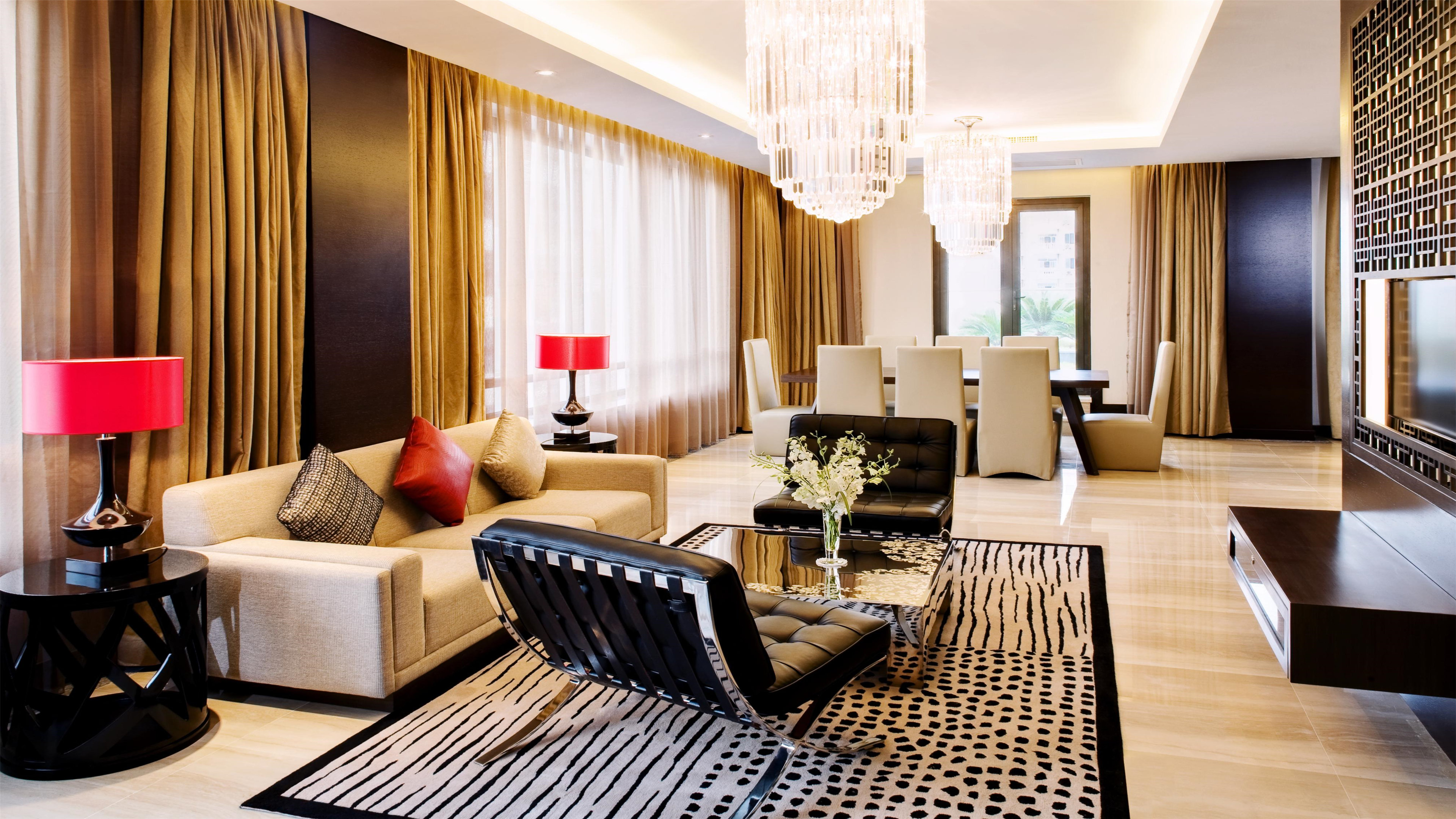 Crowne Plaza Shanghai 58/83
