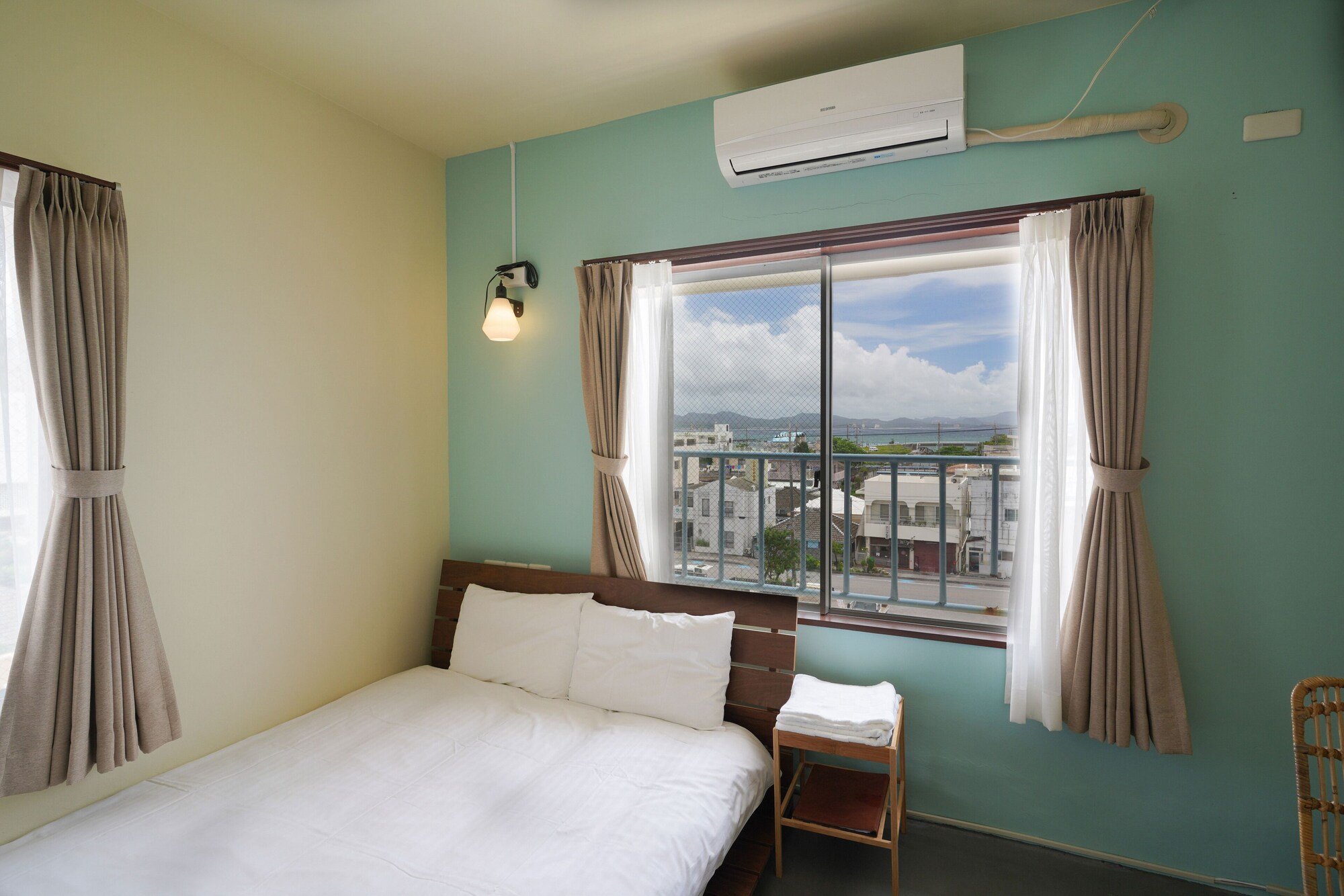 1 BEDROOM, ECONOMY