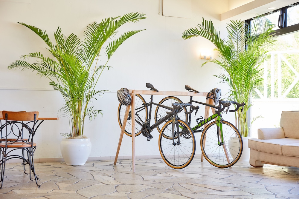 Lobby at Hotel Yugaf Inn Bise, MOTOBU - OKINAWA PREFECTURE