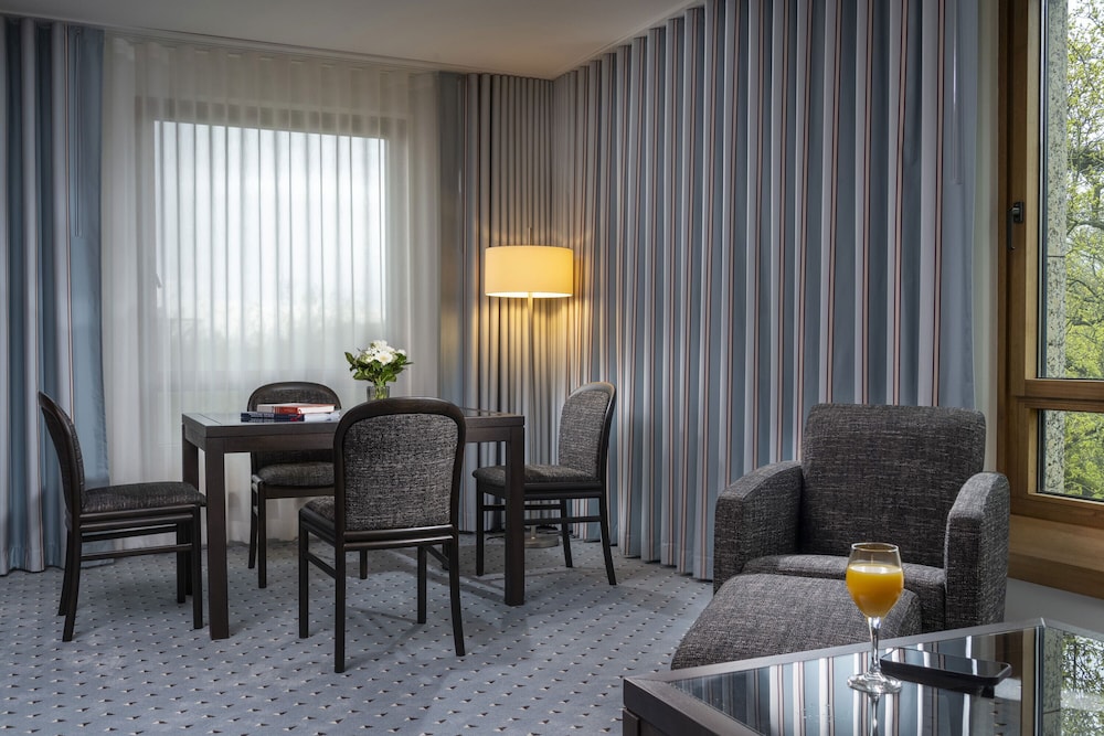 Maritim Hotel Bremen 51/68