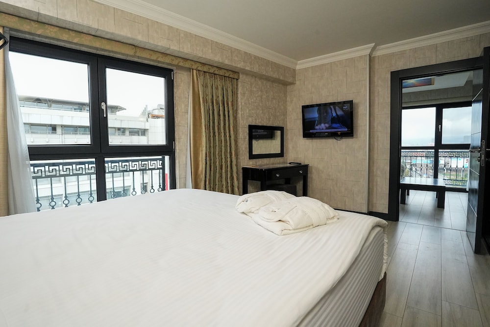 1 BEDROOM, DELUXE, SUITE, SAUNA