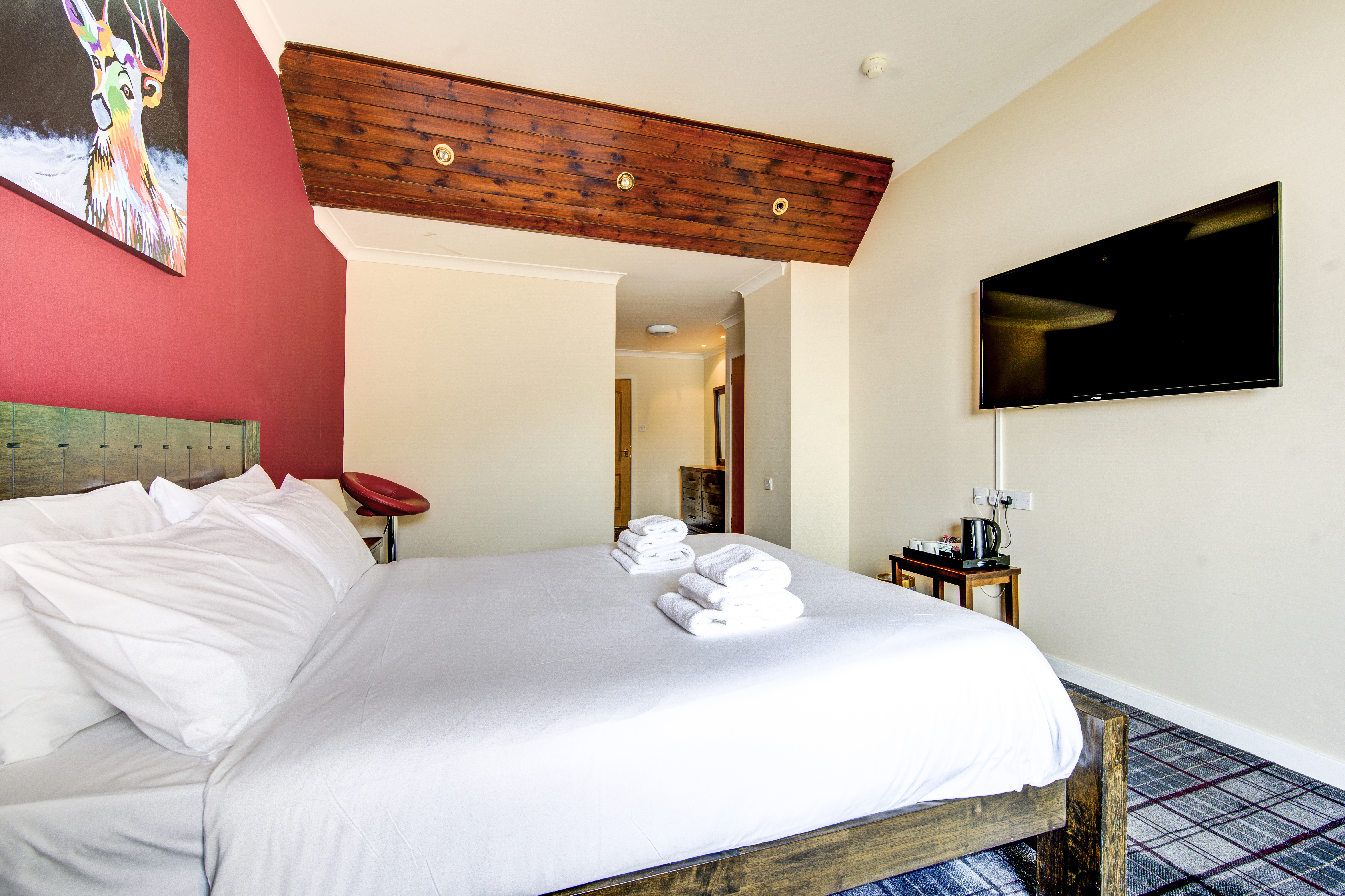 Deluxe, Double Bed, Loch View