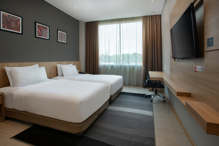 Deluxe, Twin Beds, Smoking