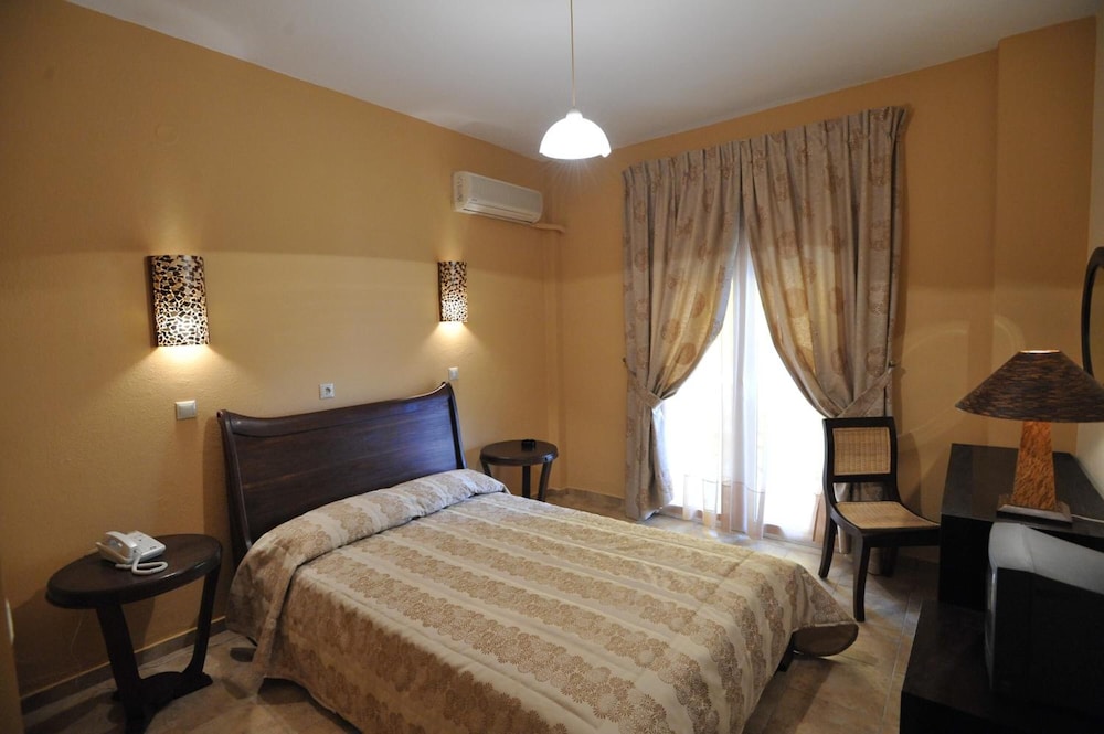Hotel Kalloni 13/62