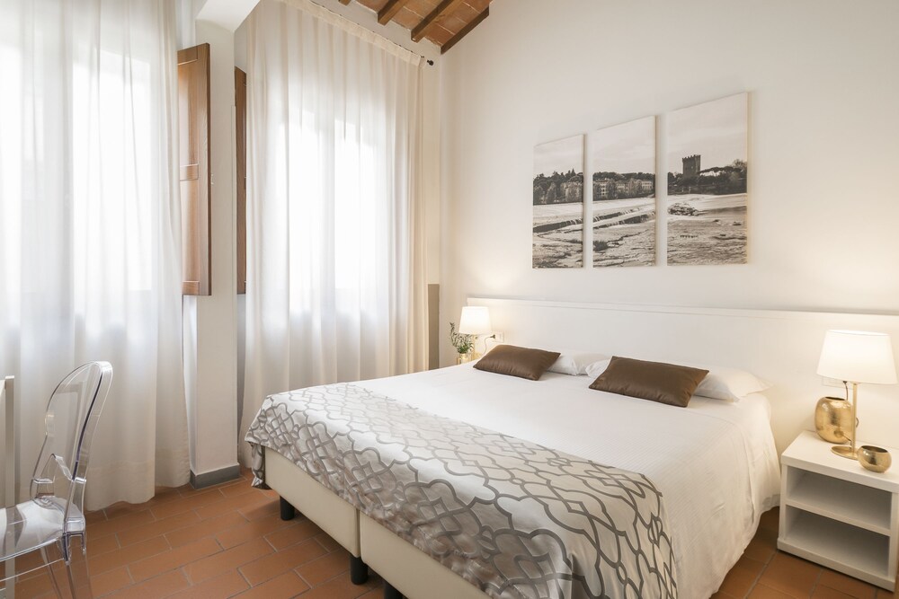 SETTE ANGELI ROOMS 26/72