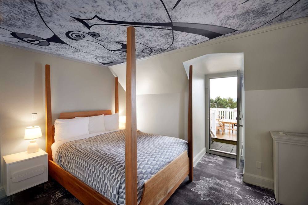 Mansion, King Bed, Queen Bed, Sun Deck