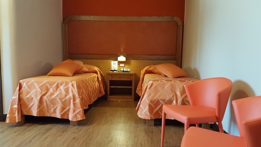 Villa Donna Lisa Wine Hotel 54/78