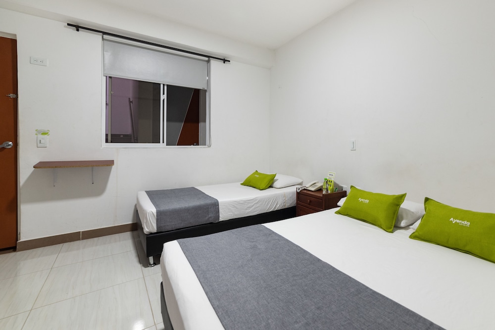 Ayenda 1234 Imperio 70 13/33