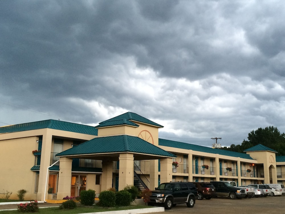 Americas Best Value Inn Kosciusko 7/30
