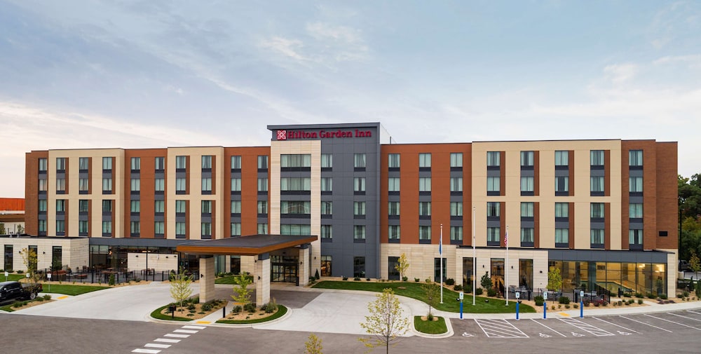 Hilton Garden Inn Milwaukee Brookfield Conference Center in BROOKFIELD - WI