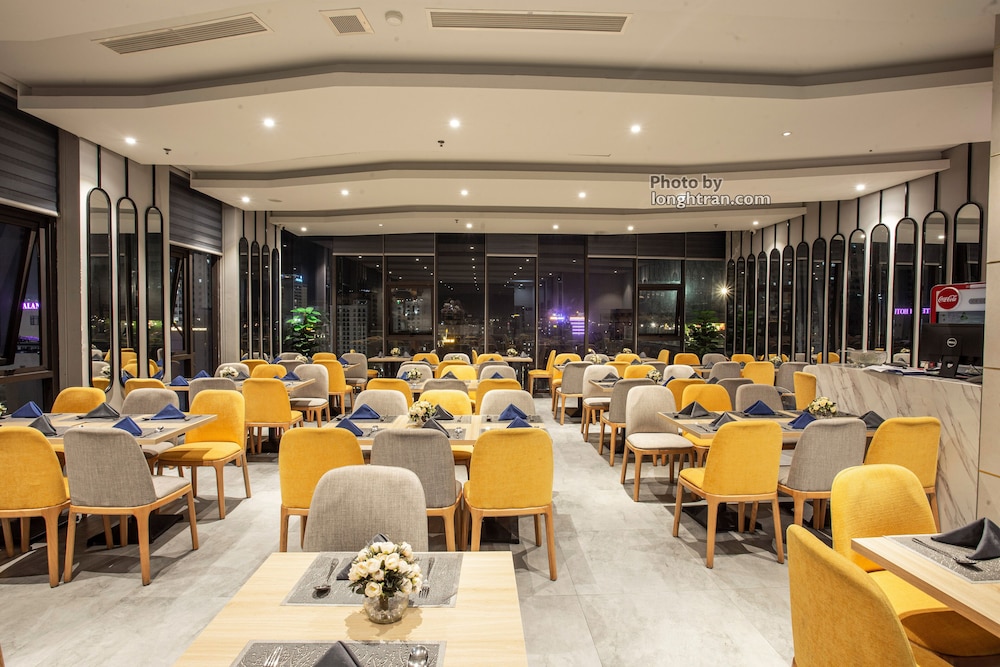 Grand Ocean Luxury Boutique 54/74