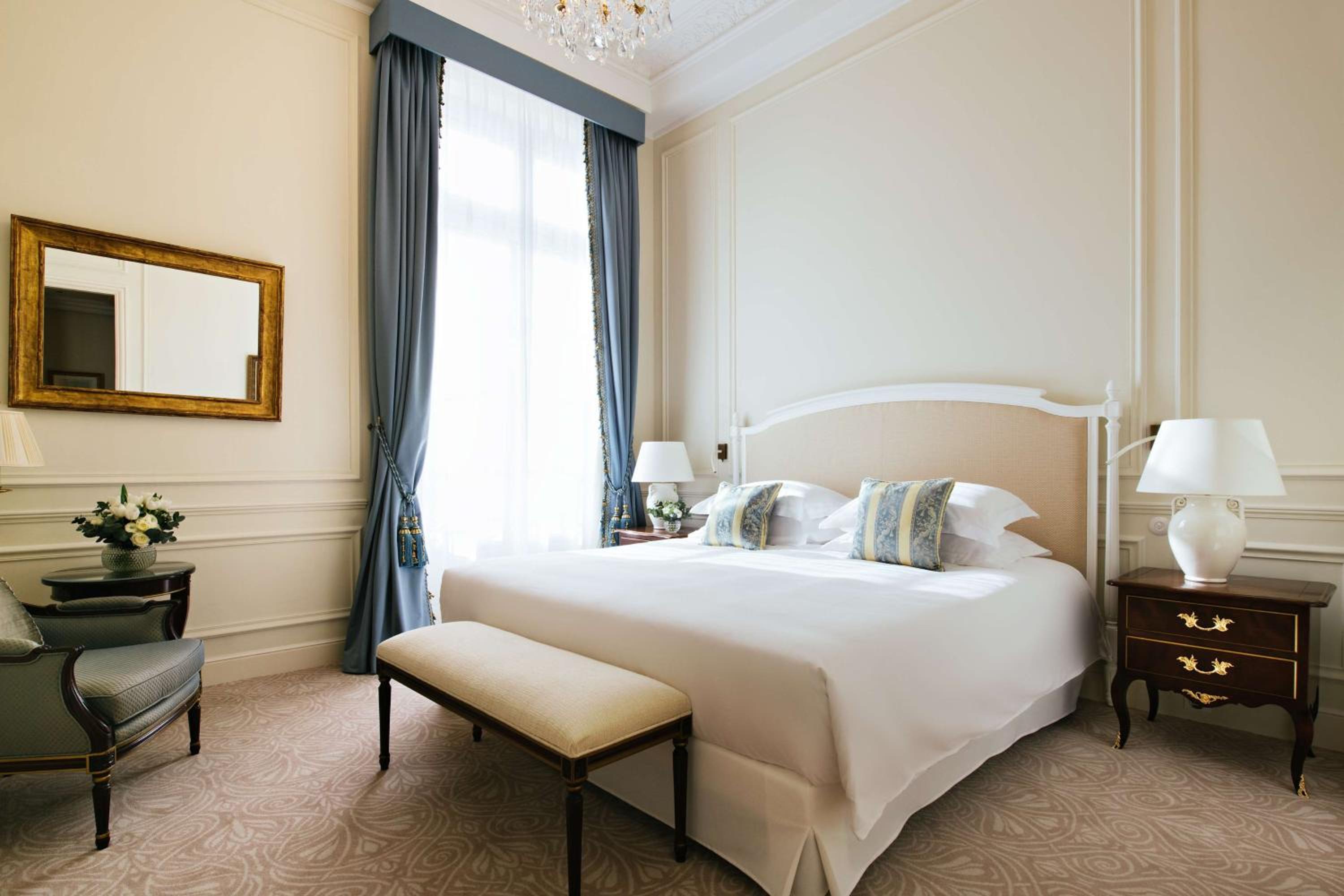 Palace, Suite
