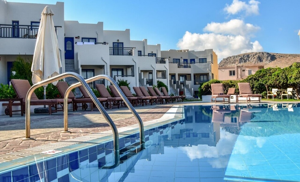 Yria Beach Hotel 42/61