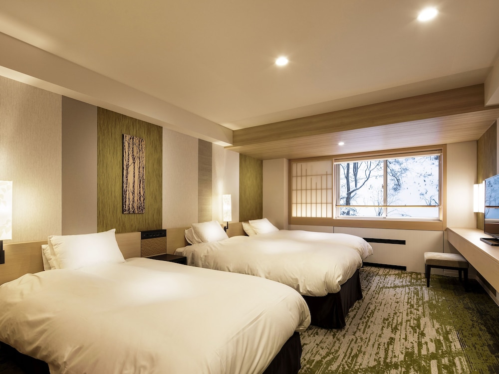 Superior, Triple, 3 Beds, South Building