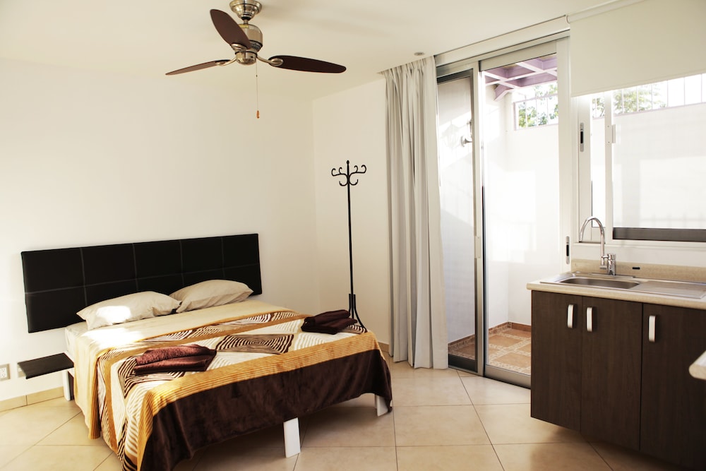 Iris Studios & Apartments 12/30
