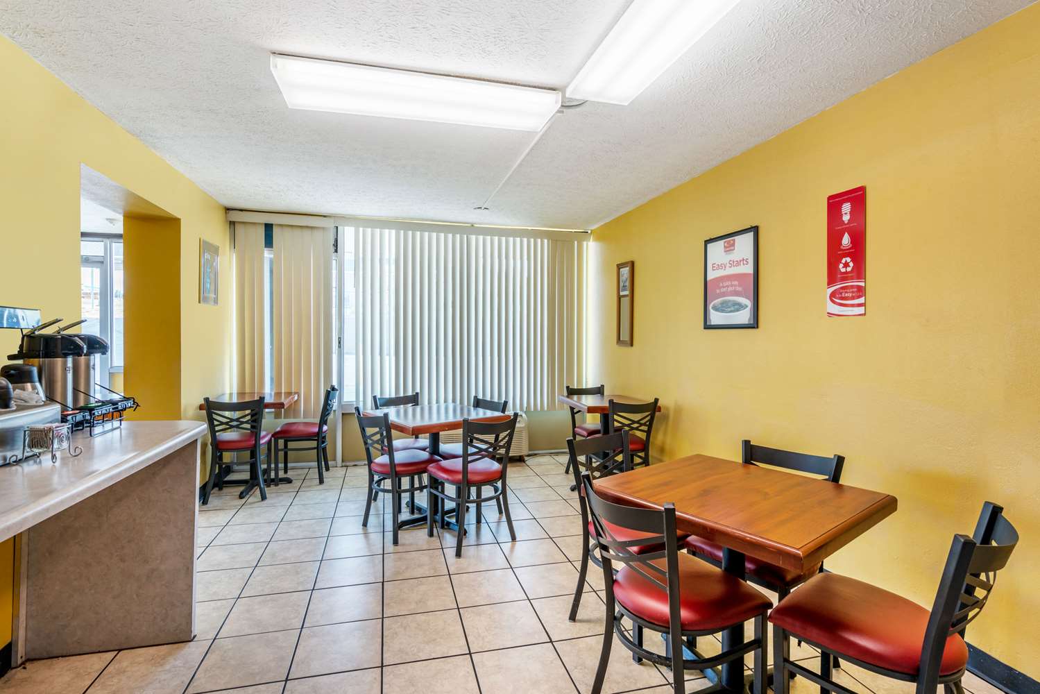 Econo Lodge near Missouri University of Science and Technology 16/20
