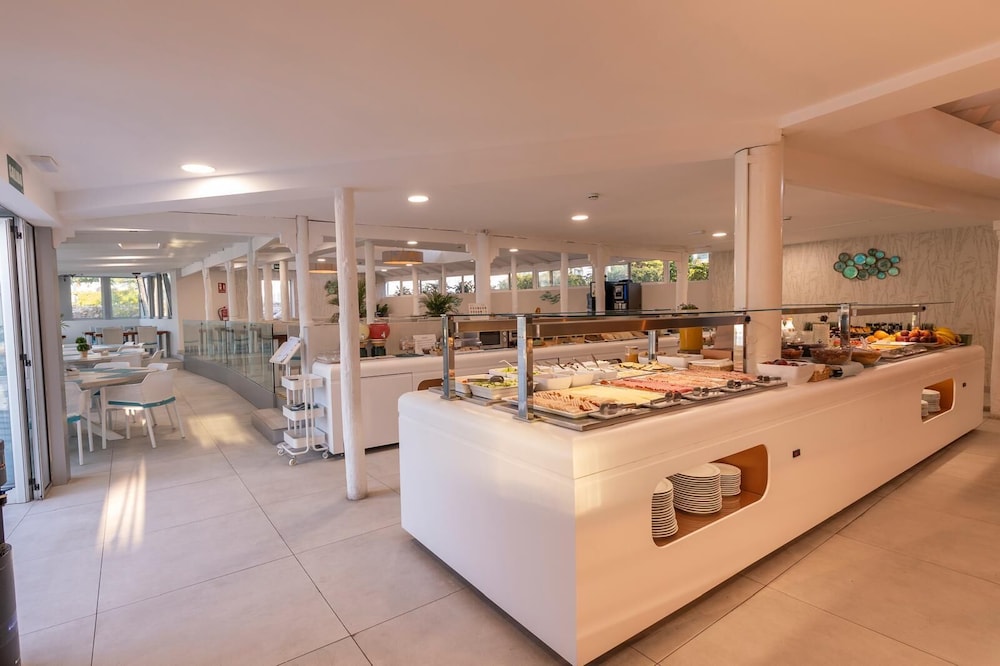 Hotel LIVVO Dunagolf Suites 10/50