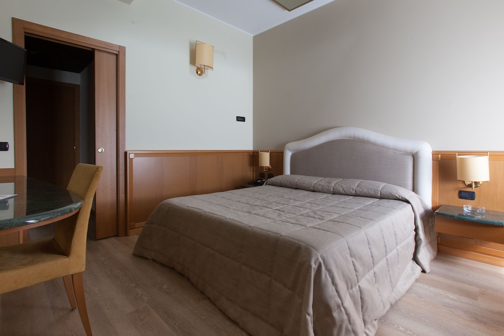 STANDARD, SINGLE, DOUBLE BED