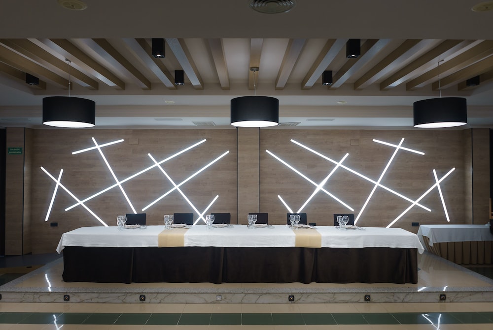 Hotel Triana 3/46