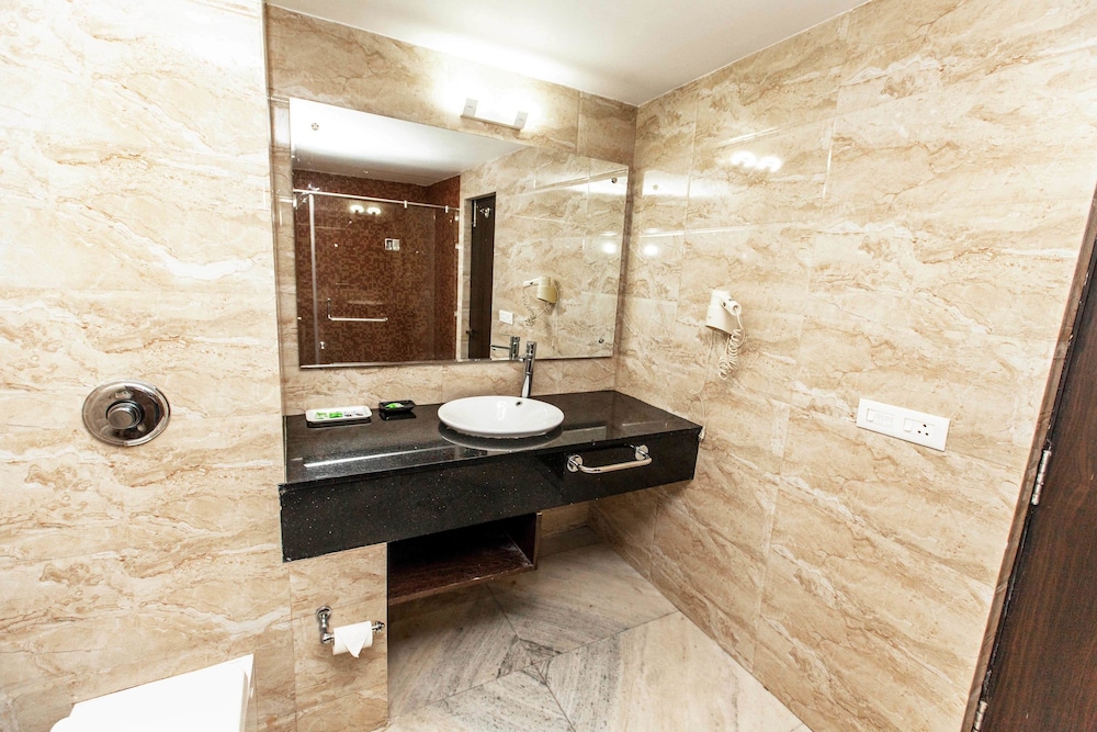 Hotel Subash International 49/50