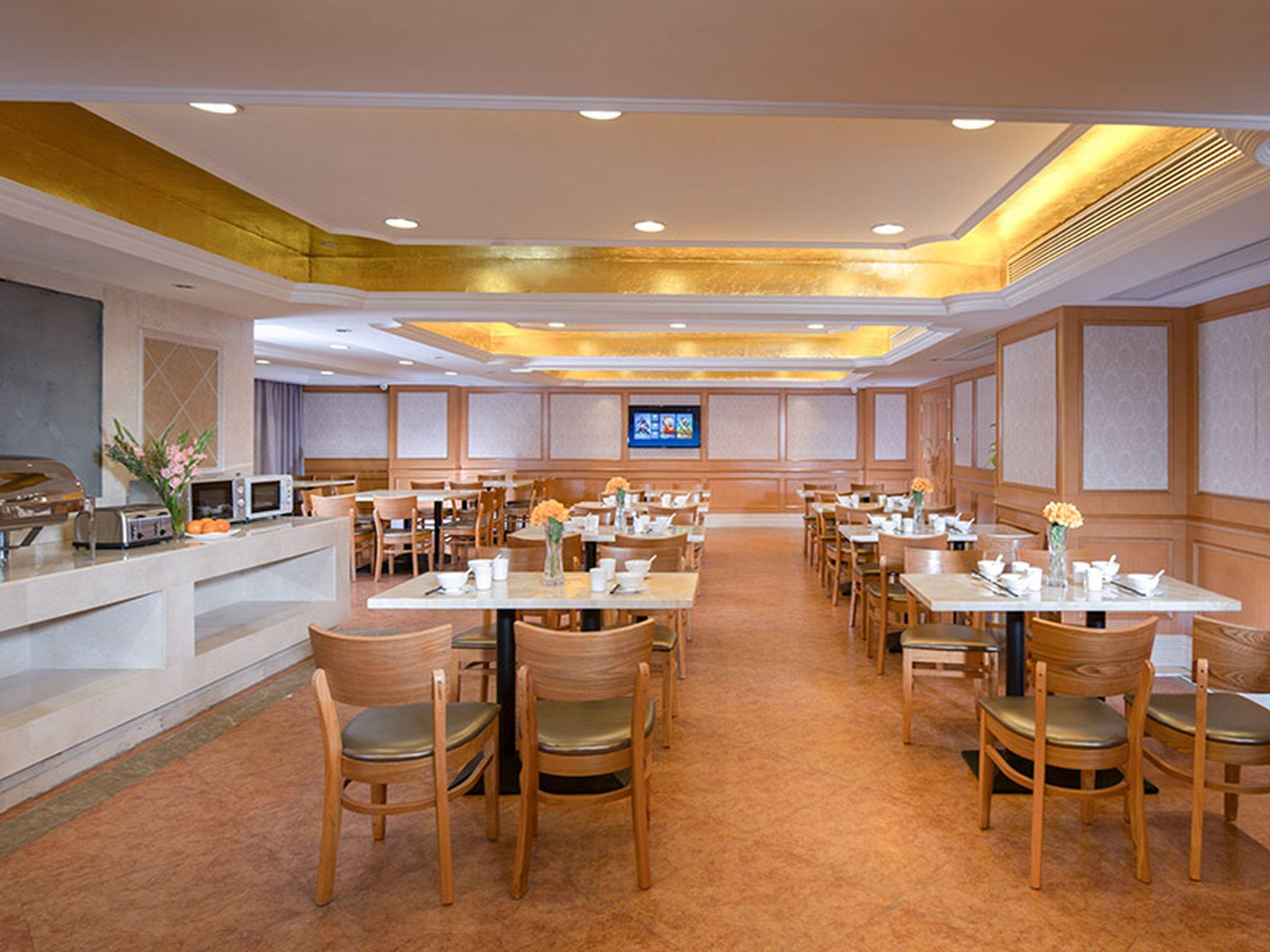 Vienna International Hotel (Shenzhen Fuyong Convention and Exhibition Center) 31/36