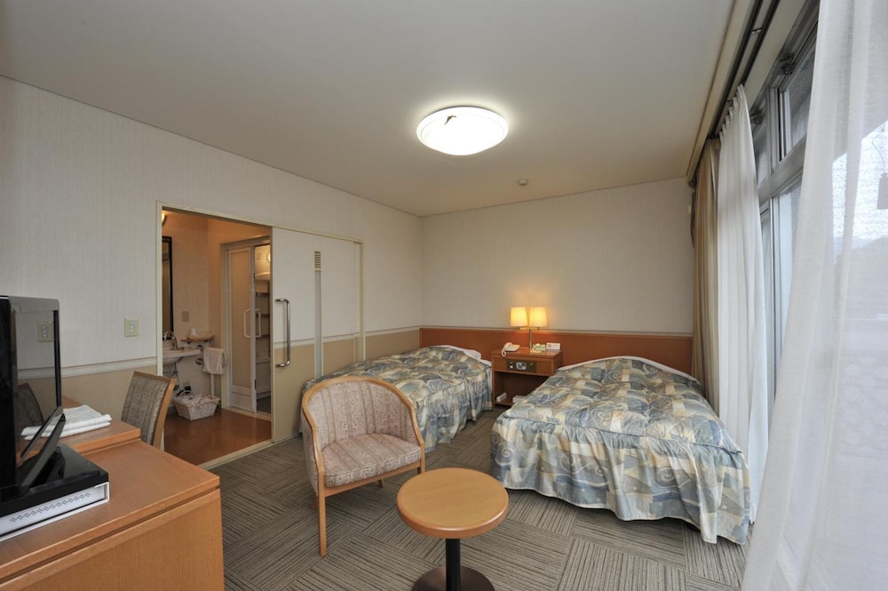 Kokura Recent Hotel 40/57