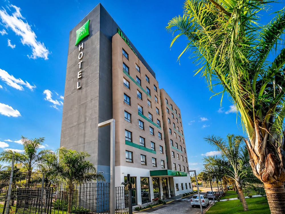 Ibis Styles Rondonopolis 2/49